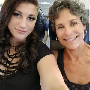 Meet your Posher, Anthonena